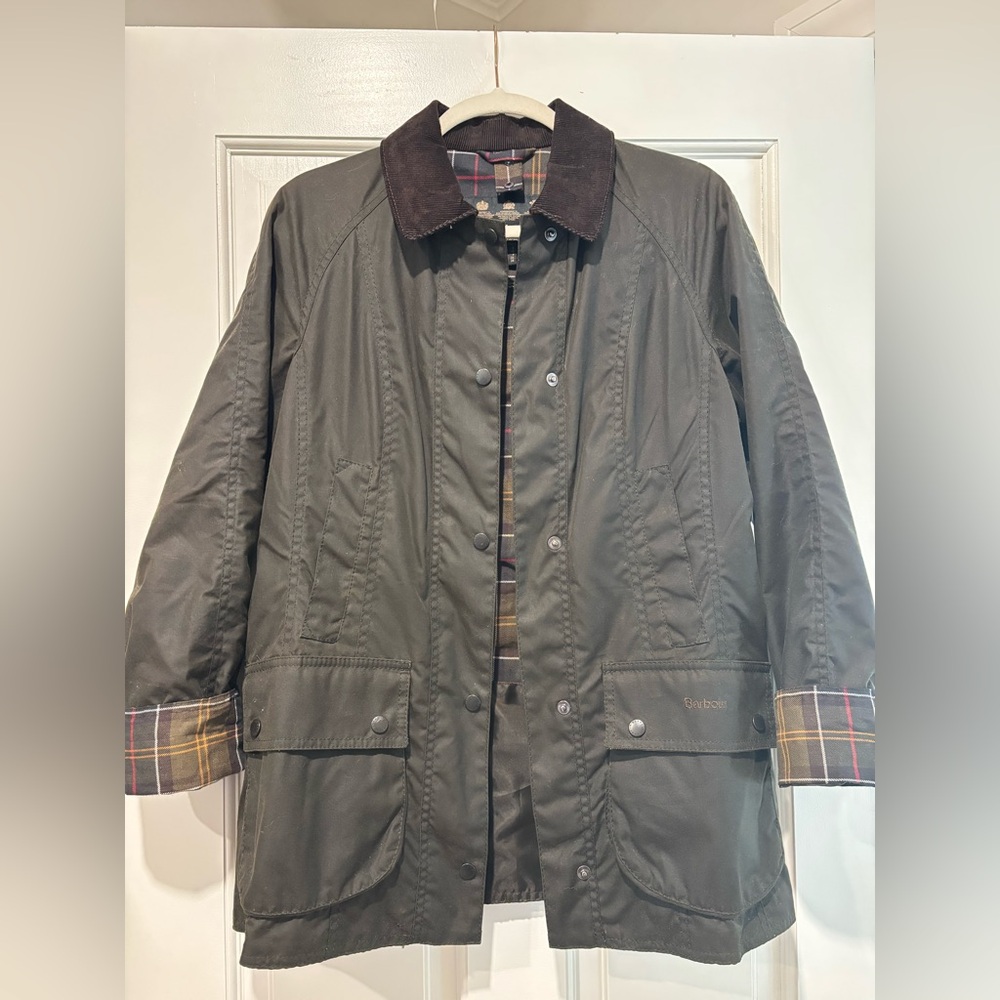 Barbour Beadnell Waxed Jacket